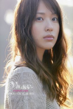 双胞胎姐妹