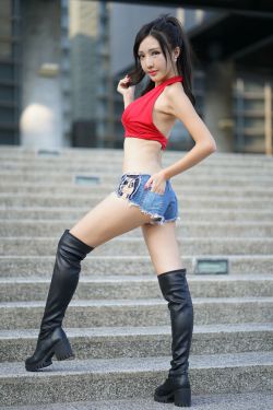 天浴李小璐